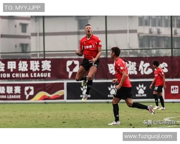 成都兴城迎战呼和浩特争夺中甲联赛关键三分的激烈对决