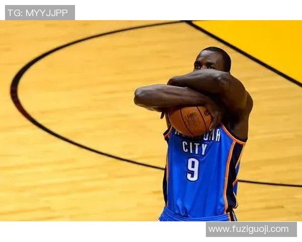 波什与伊巴卡的巅峰对决:篮球场上的传奇较量与时代交锋 波什与伊巴卡的巅峰对决:篮球场上的传奇较量与时代交锋