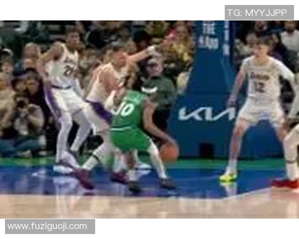 湖人队与独行侠激战正酣精彩直播尽在眼前不容错过 湖人队与独行侠激战正酣精彩直播尽在眼前不容错过