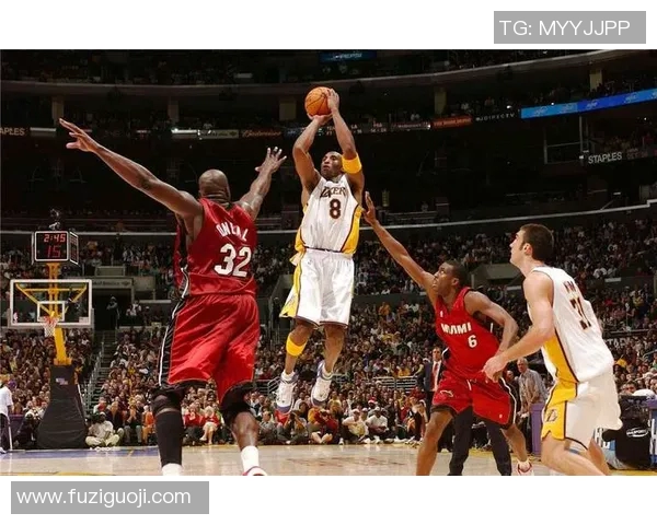 美国与澳大利亚全场对决精彩回顾与赛后分析