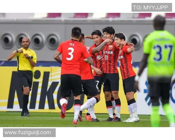 重庆篮球队进攻战术解析:深度剖析球队风格与战术执行力 重庆篮球队进攻战术解析:深度剖析球队风格与战术执行力