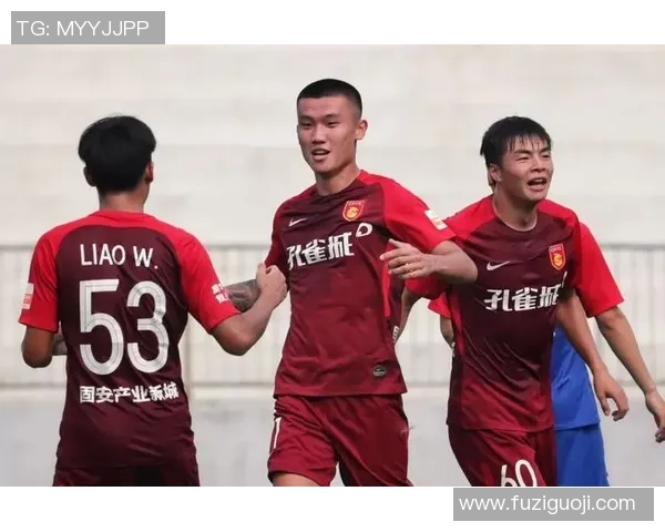 重庆极限运动队以100分稳居联赛积分榜首位引领全场竞争 重庆极限运动队以100分稳居联赛积分榜首位引领全场竞争