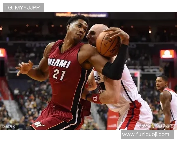 韦德领衔骑士对决黄蜂展现精彩篮球盛宴 韦德领衔骑士对决黄蜂展现精彩篮球盛宴